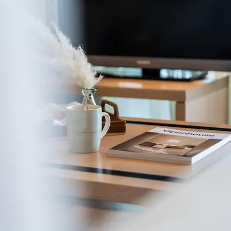 Princess Kyniska Plitra